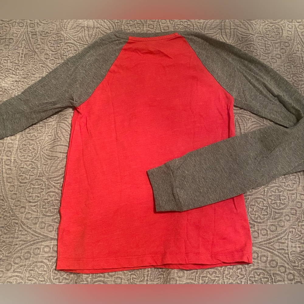 ⭐️ 🛸 Pair of Star Wars Kids Christmas Long Sleeve Tee - Size Medium (8) 🛸⭐️ - Picture 6 of 8